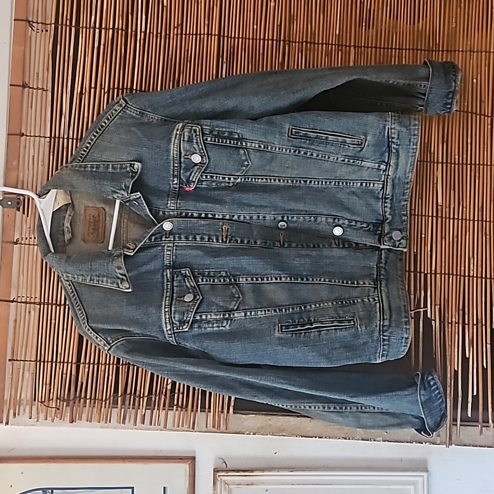 Hand painted Women's Levi jacket by me. Jetsons Cartoons